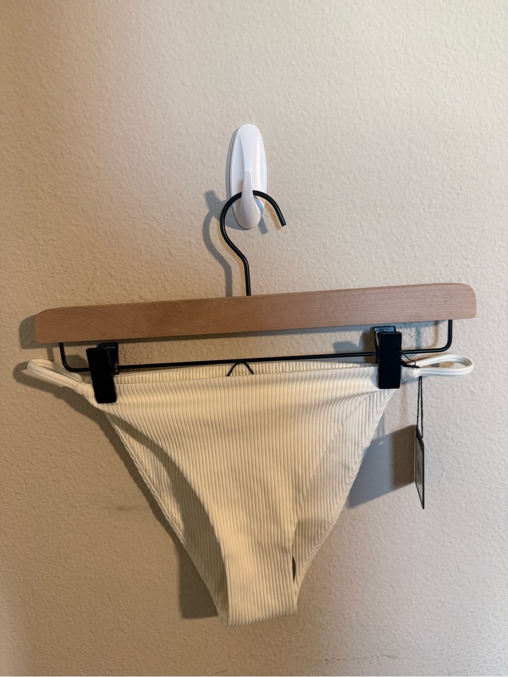 Volcom Sandy String Bikini Bottom Ribbed Ivory Cream Swimwear Size Medium NWT